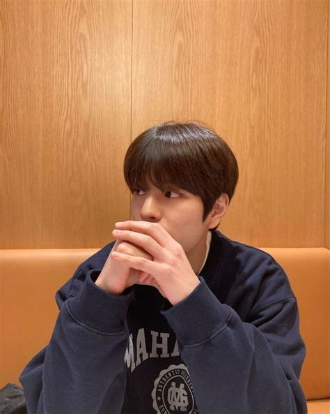 seungmin r34|Post 4827531: Bangchan fakes kpop music Seungmin Stray.